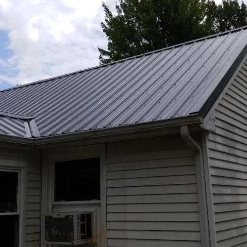 Roof Replacement & Tear Offs 1